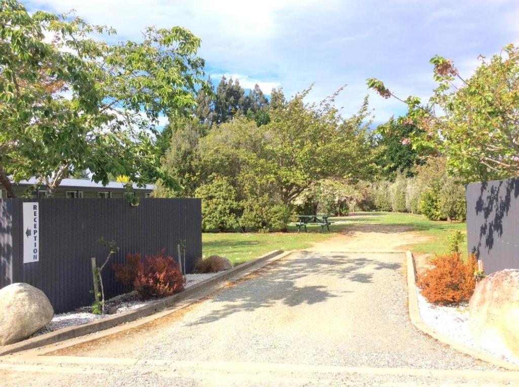 Fiordland Great Views Holiday Park Te Anau Dış mekan fotoğraf